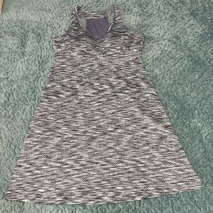 MPG Dress Golf Tennis Travel Sz M Purple/Multi Side Pockets Poly/Spandex Blend